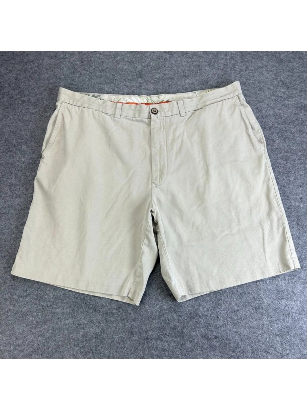 Tommy Bahama Chino Silk Shorts Mens 40 Beige Flat Front Relaxed Fit Summer